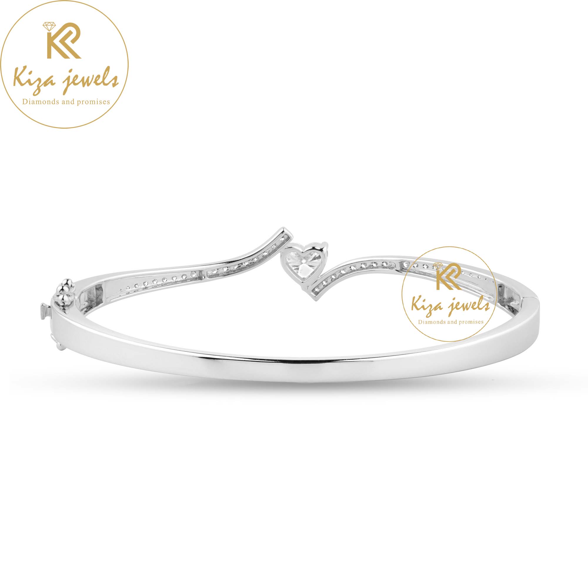 1.48 TDW Heart & Round Cut Diamond Bangle Bracelet