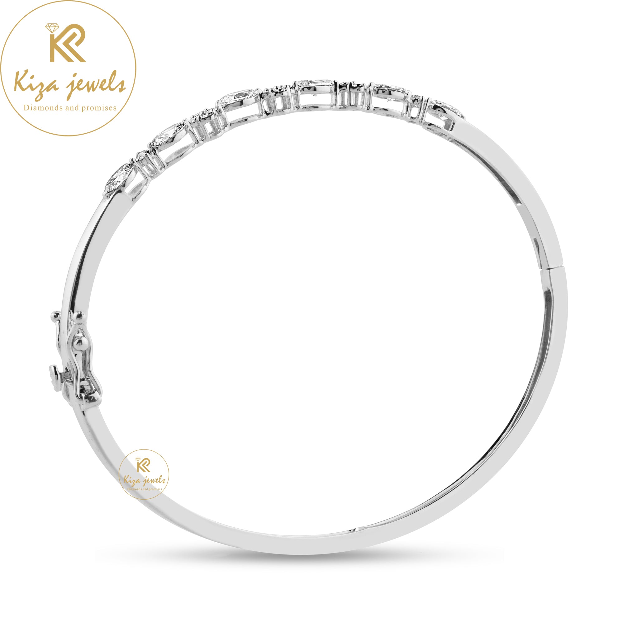 0.95 TDW Oval & Round Cut Diamond Bangle Bracelet