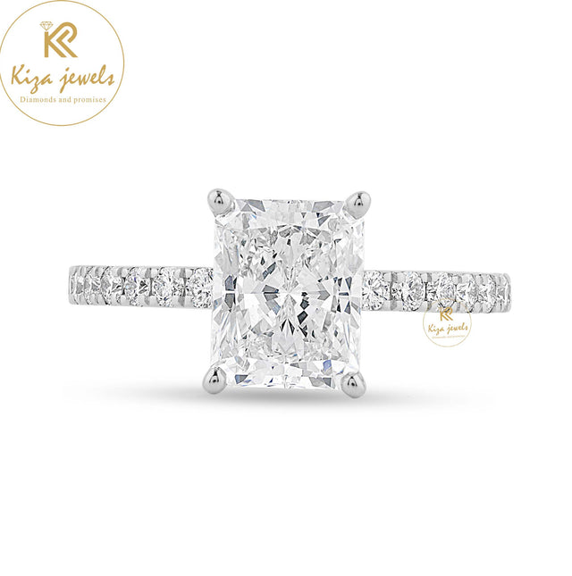 2.81 TDW Radiant & Round Cut Women's Engagement Diamond Ring