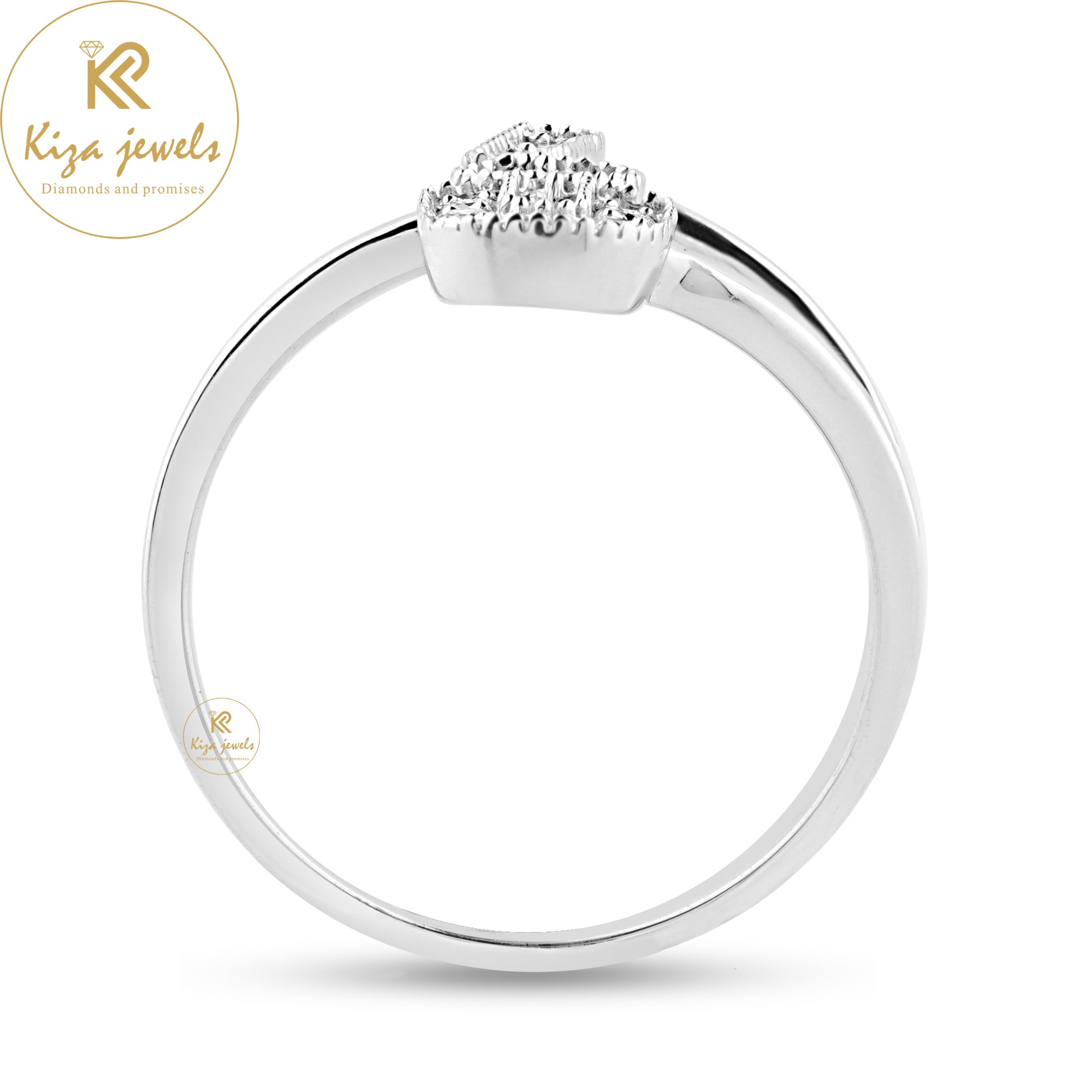 0.18 TDW Round Cut Women's Engagement Diamond Ring