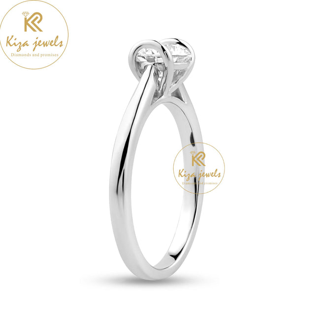 0.92 TDW Round Cut Women's Solitaire Diamond Ring