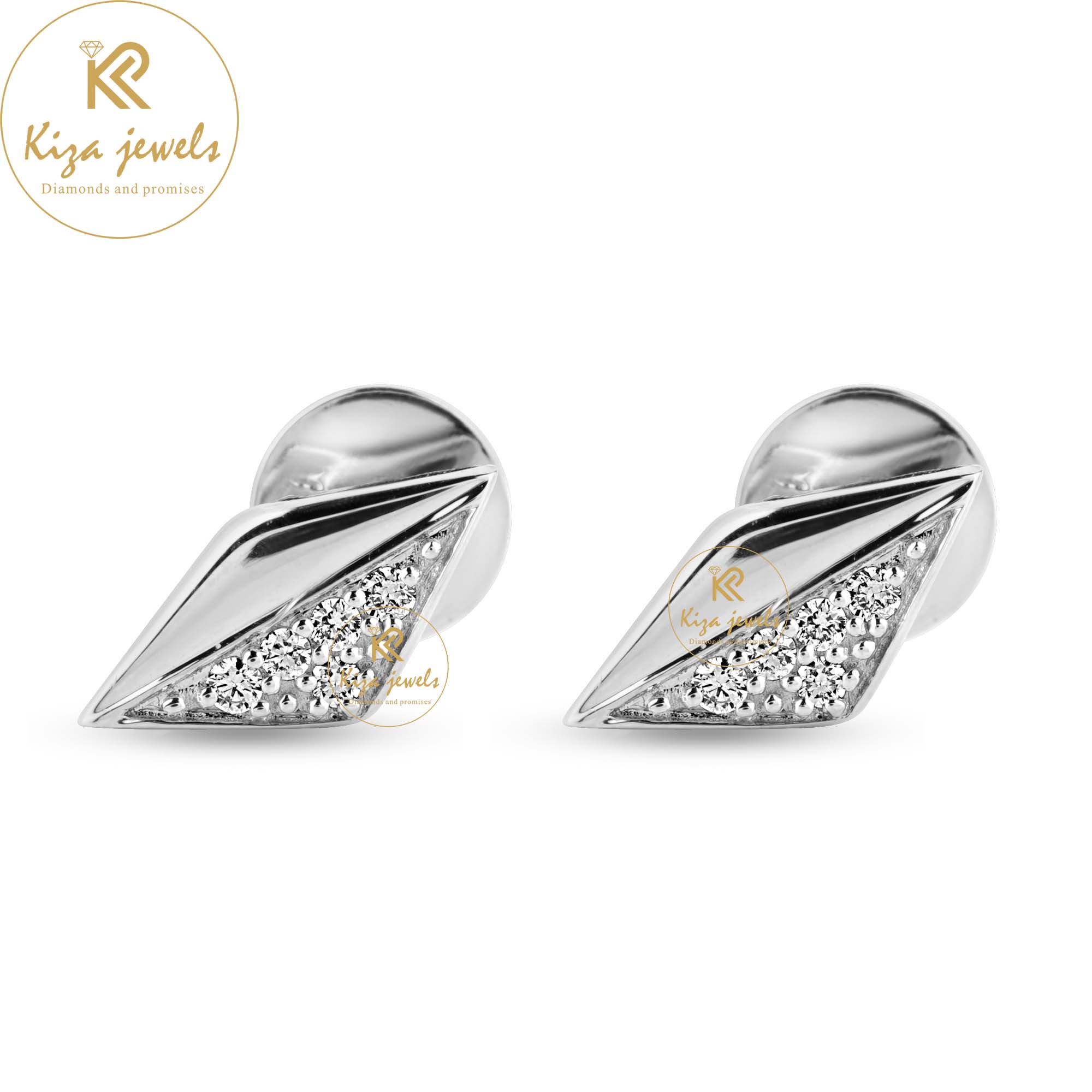 0.104 TDW Round Cut Diamond Stud Earring